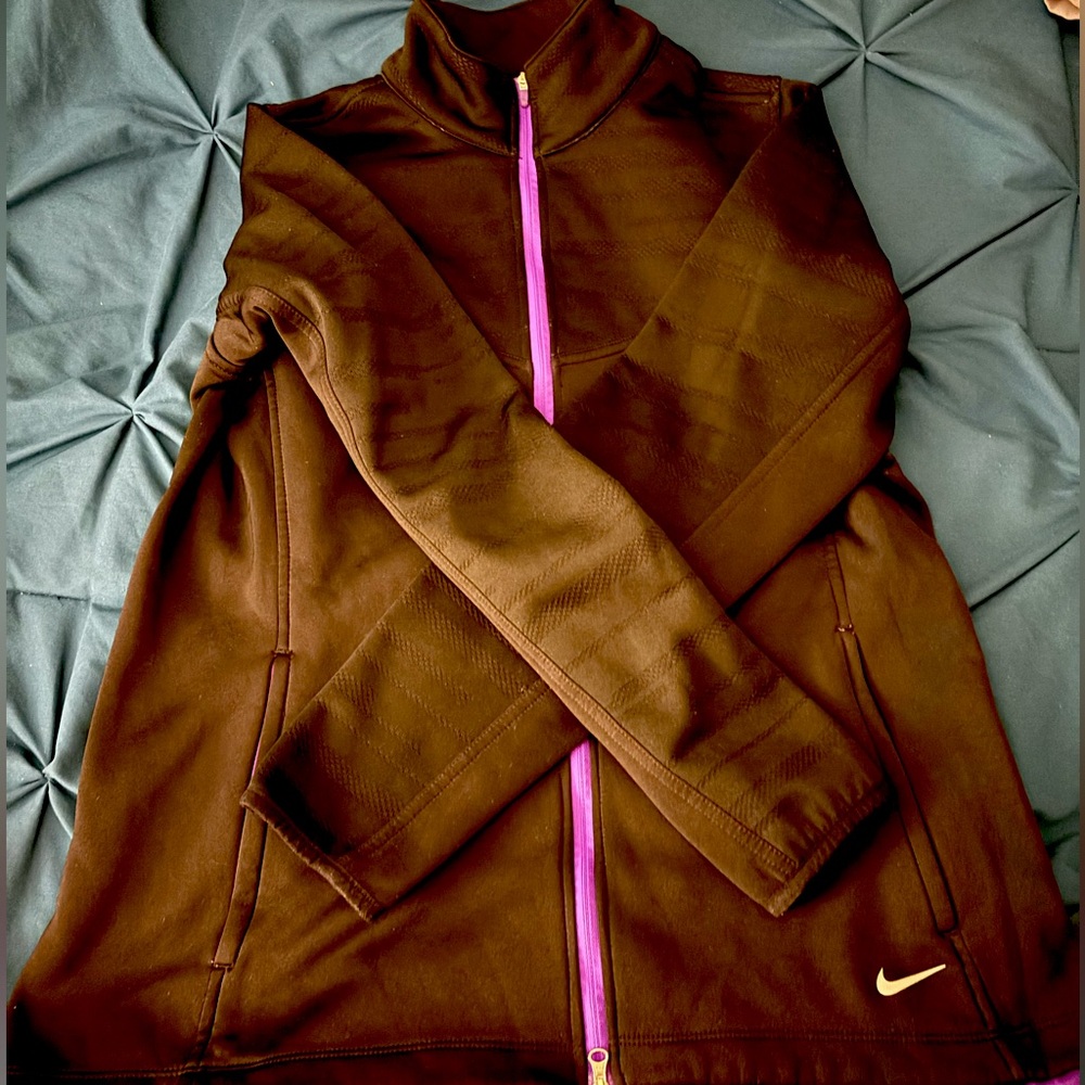 Nike Golf , full zip, black performance Sweatshirt with purple accents